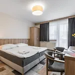 Ośrodek wypoczynkowy Borowy 3*